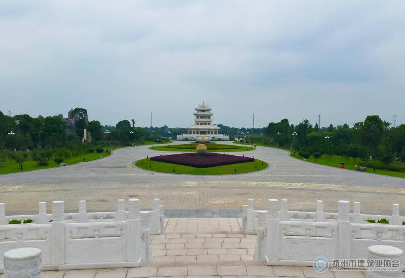 撫州名人雕塑園